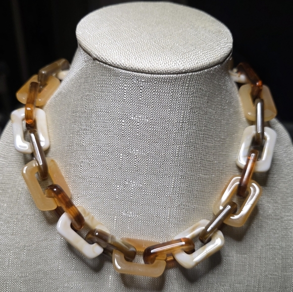 Natasha Couture Gold and Cream Earrings And Necklase Bundle - Picture 3 of 10